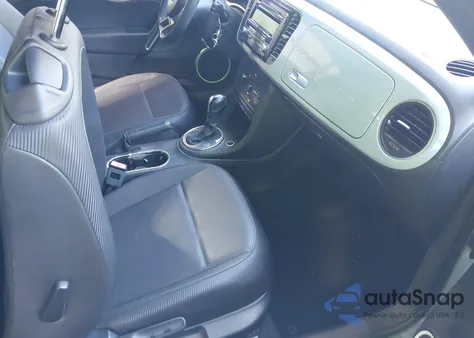 2012 Volkswagen Beetle 2.5L из США, поврежденный, VIN 3VWJP7AT3CM628859